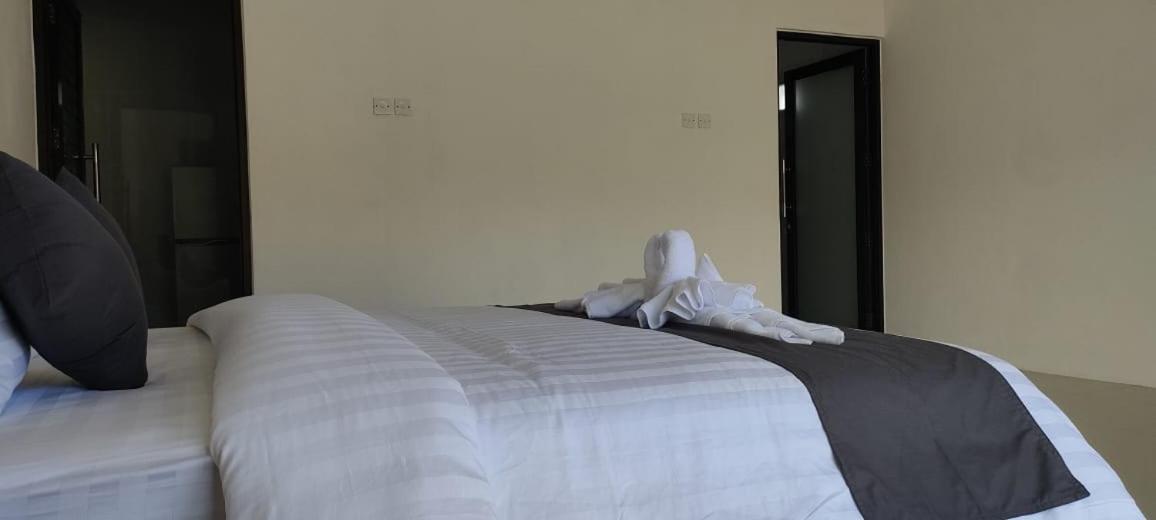 Hotel Amed Yudhadewata Extérieur photo