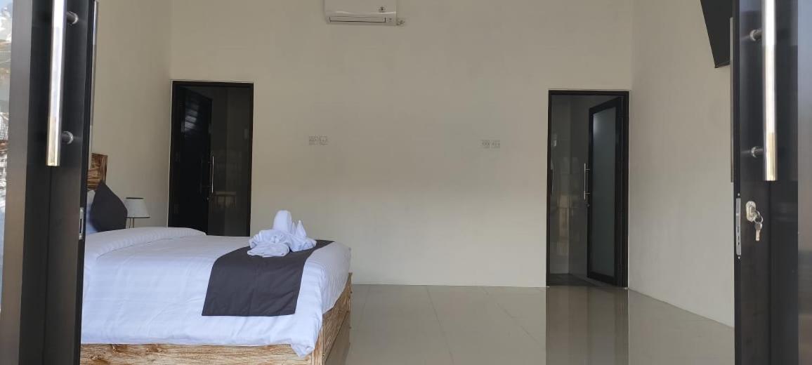 Hotel Amed Yudhadewata Extérieur photo